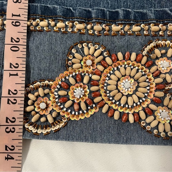 DFX Women’s Cropped Jeans with Embroidered & Beaded Hem/Pockets Casual Vacation - Picture 12 of 12